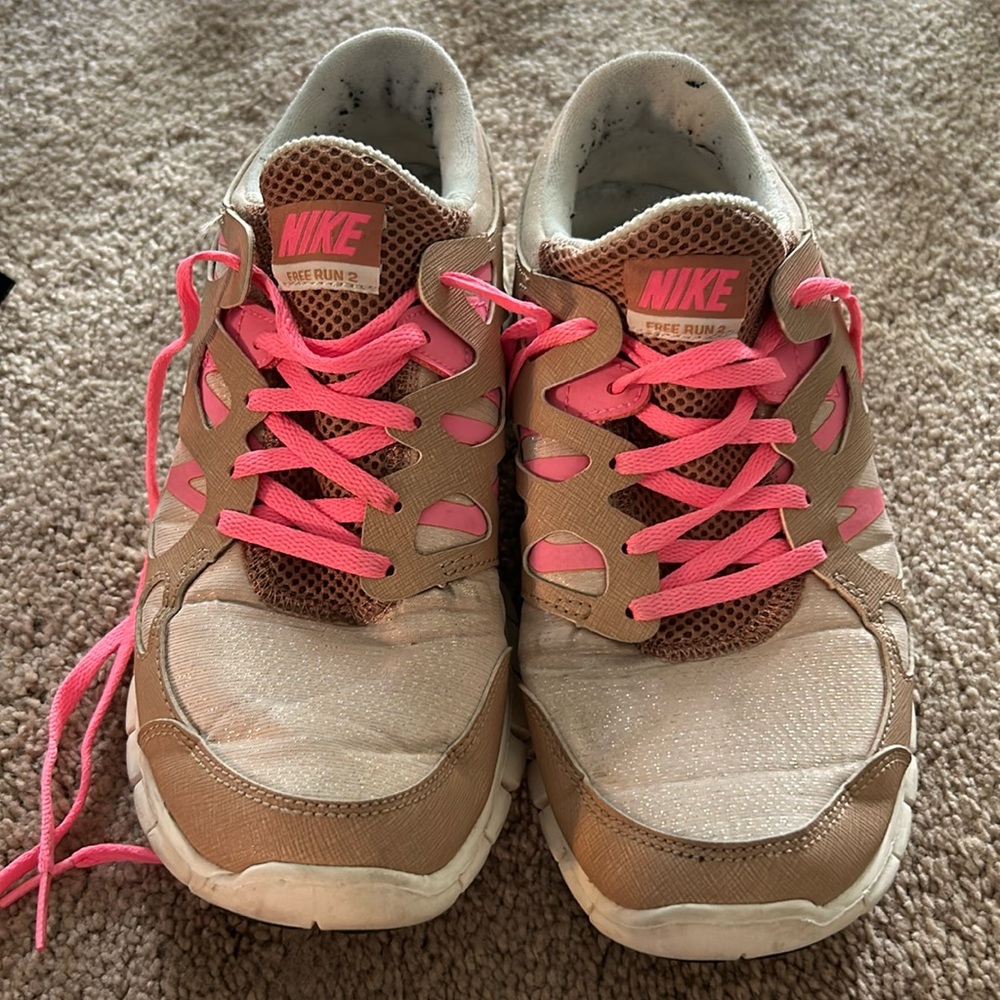 Nike Free Run 2 Athletic Shoes